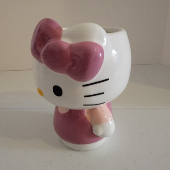 Hello Kitty Sanrio Ceramic Coffee Mug -New - Picture 3 of 6